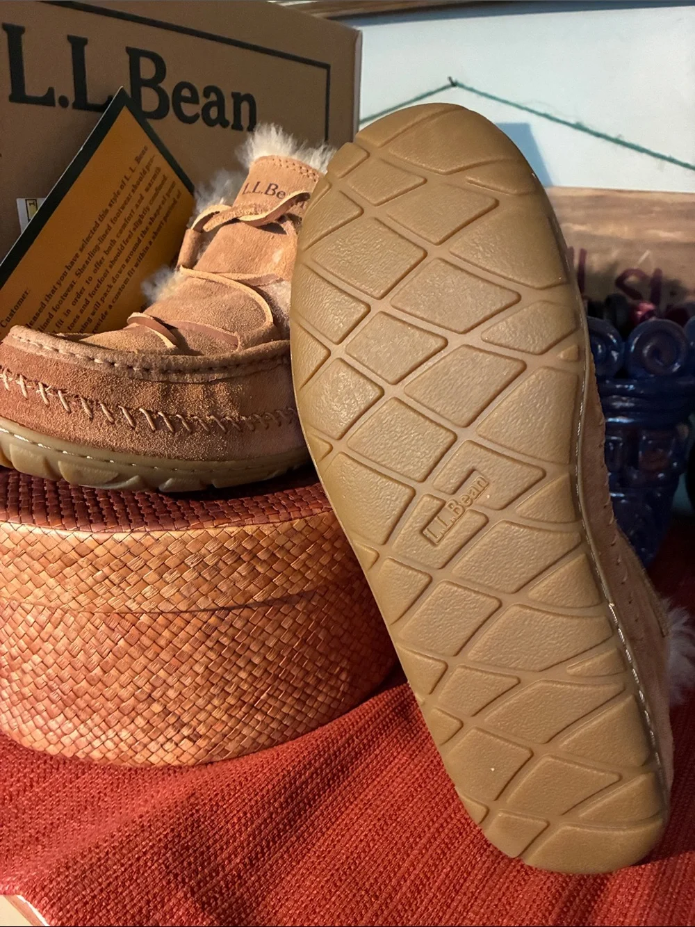 L.L.Bean Wicked Good Lodge Chukka Slippers shearling trim & Suede Uppet
